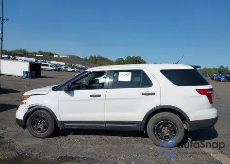 2014 Ford Police Interceptor из США, поврежденный, VIN 1FM5K8AR8EGB45387